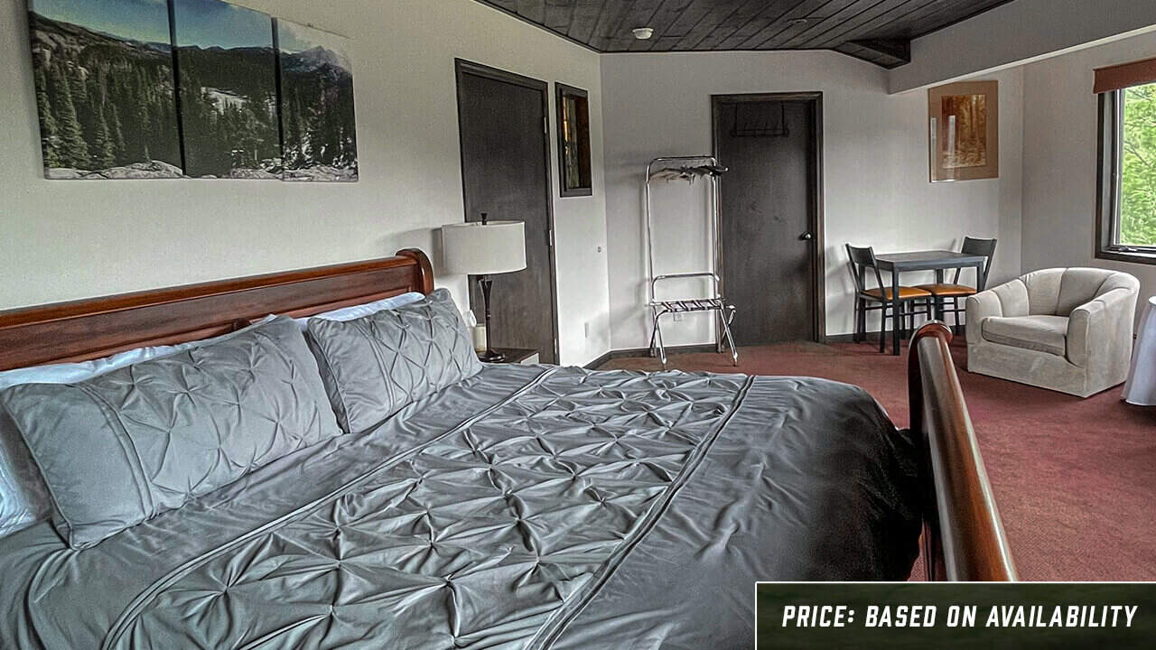 Paradise Pines (Master Suite)